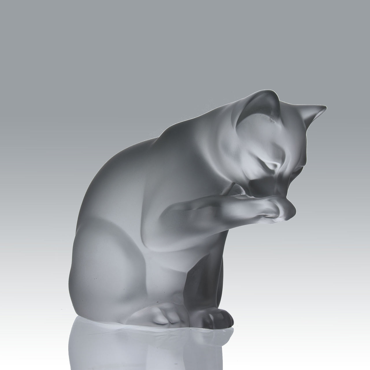 "Chat a sa Toilette" by Lalique