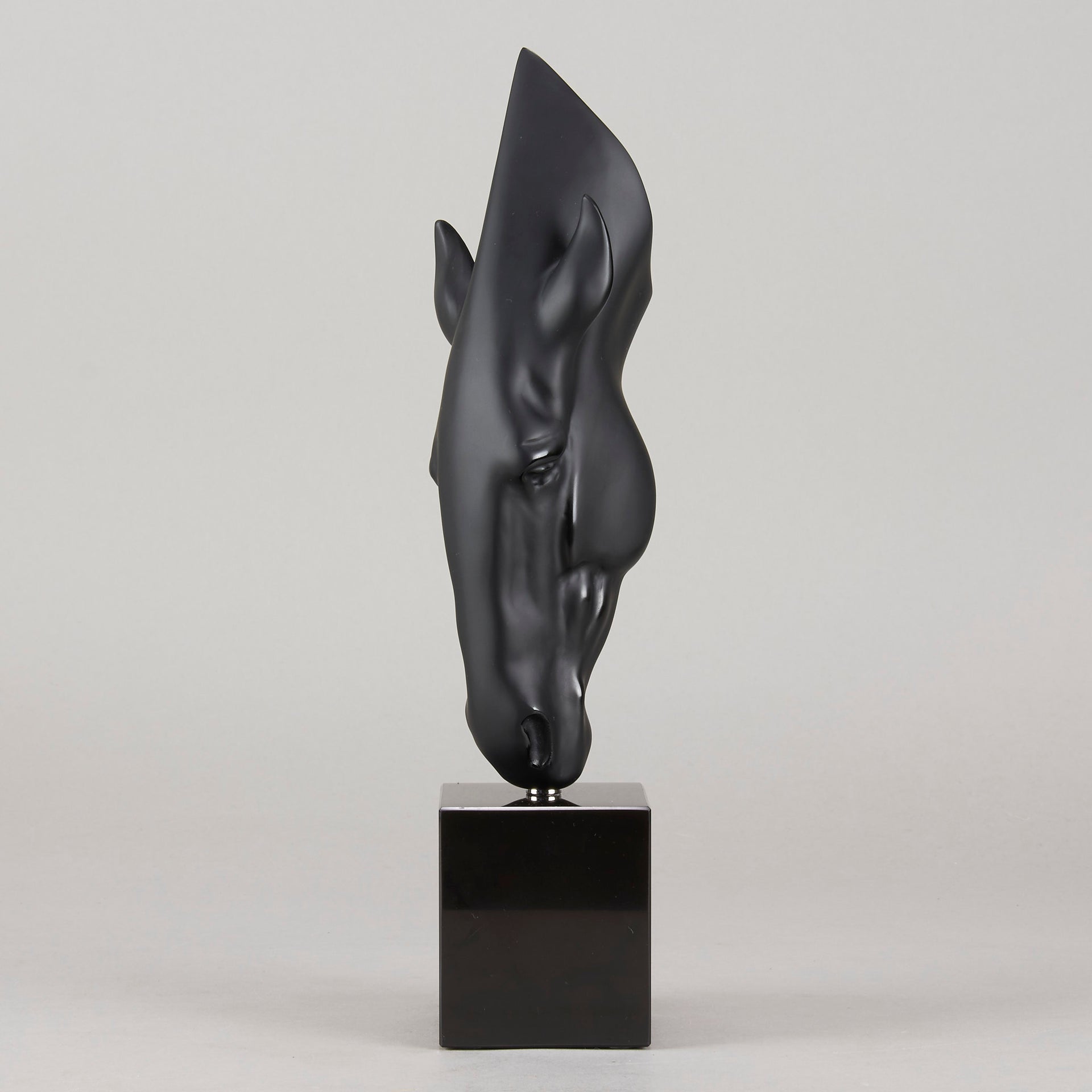 Still Water by Nic Fiddian Green and Lalique An outstanding deep black crytal glass study of a horse gently drinking from a water's surface, raised on a polished black glass plinth