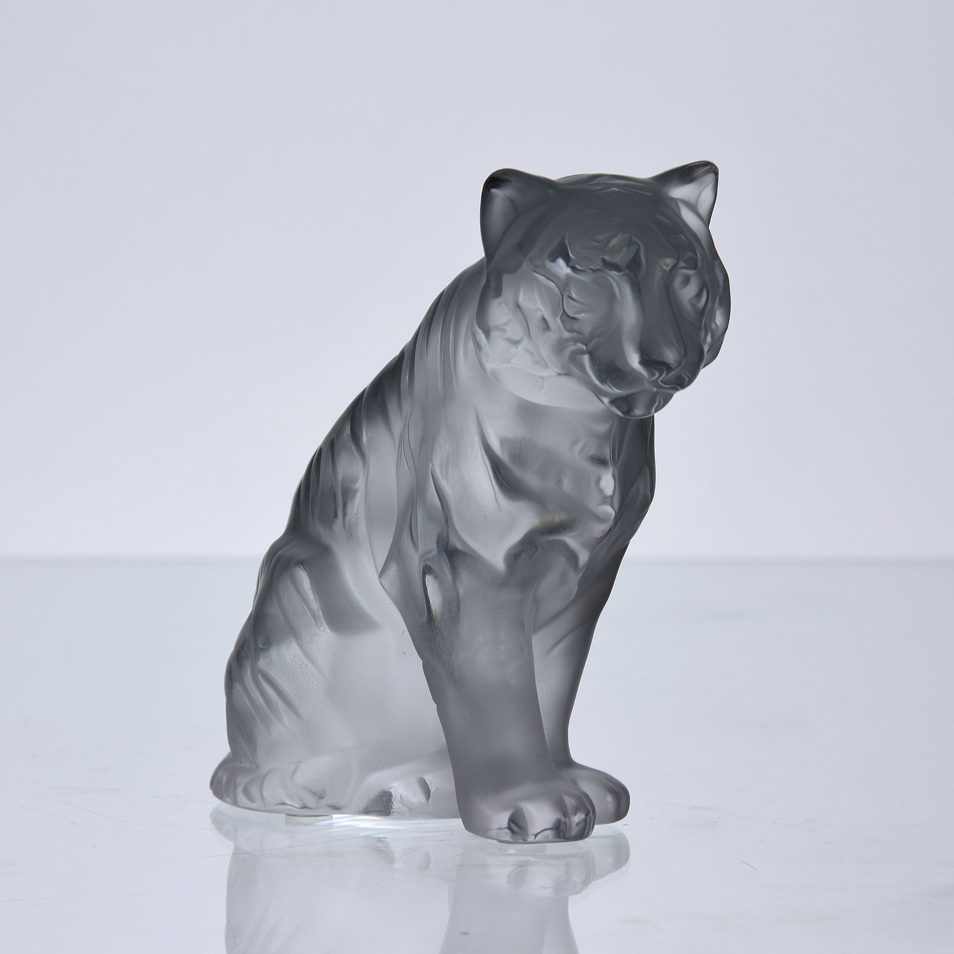 Lalique Tiger - Lalique Glass Tigre Assis - Hickmet Fine Arts