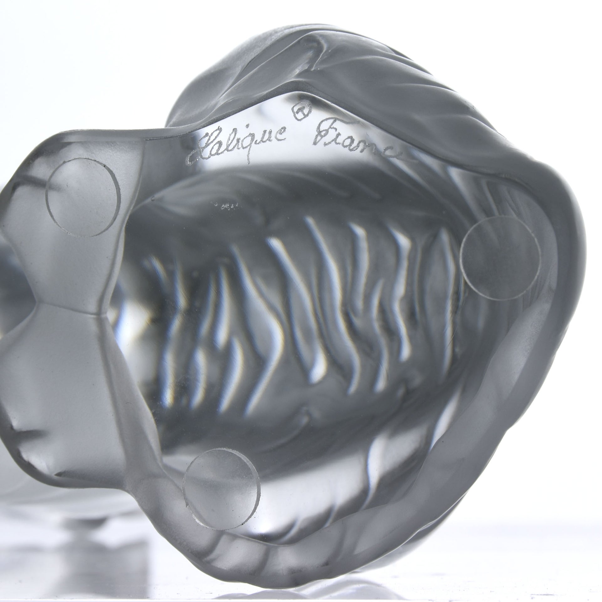 Lalique Tiger - Lalique Glass Tigre Assis - Hickmet Fine Arts