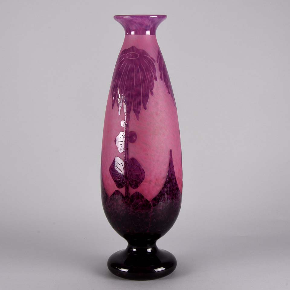 Le Verre Francais Vase Décor Dahlia