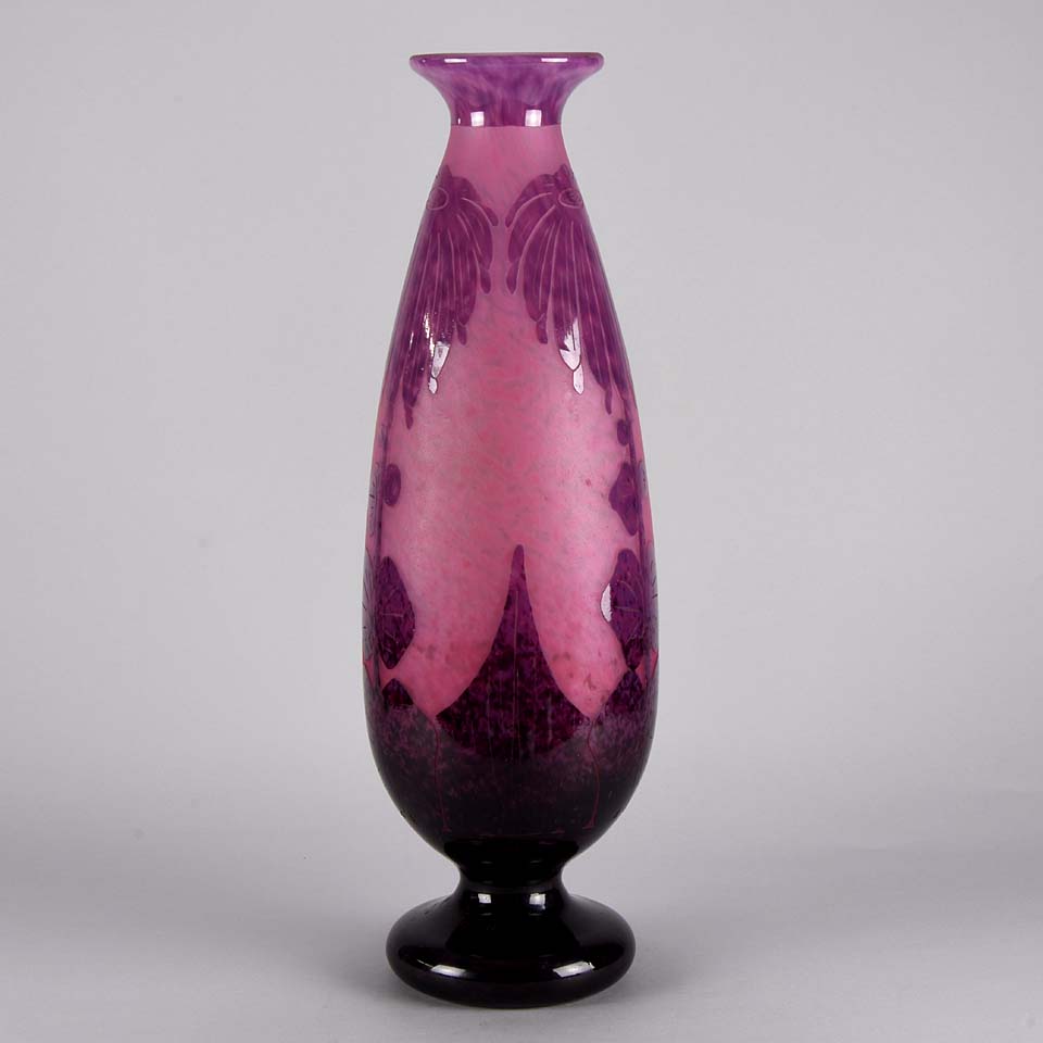 Le Verre Francais Vase Décor Dahlia