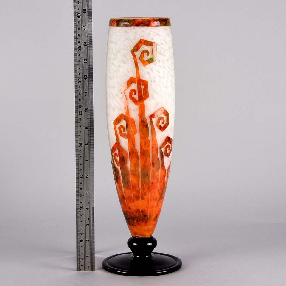 Le Verre Francais Vase Décor Fougère - Hickmet Fine Arts