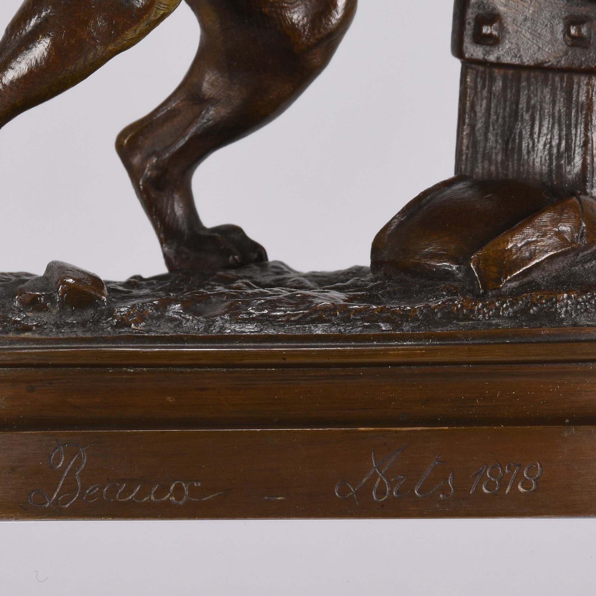 bronze hound lecourtier