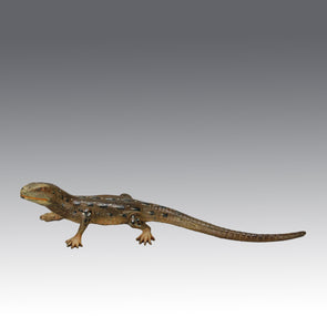 Antique Bronze walking Lizard by Franz Bergman ith very fine colours and good hand finished surface detail