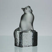 Chat Attente a charming frosted glass study of a seated cat with its head raised in a concentrated pose by Marc Lalique
