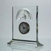 Chat Horloge by Marc Lalique An attractive mid 20th Century clock crafted from decorative frosted glass featuring a moulded cat figure