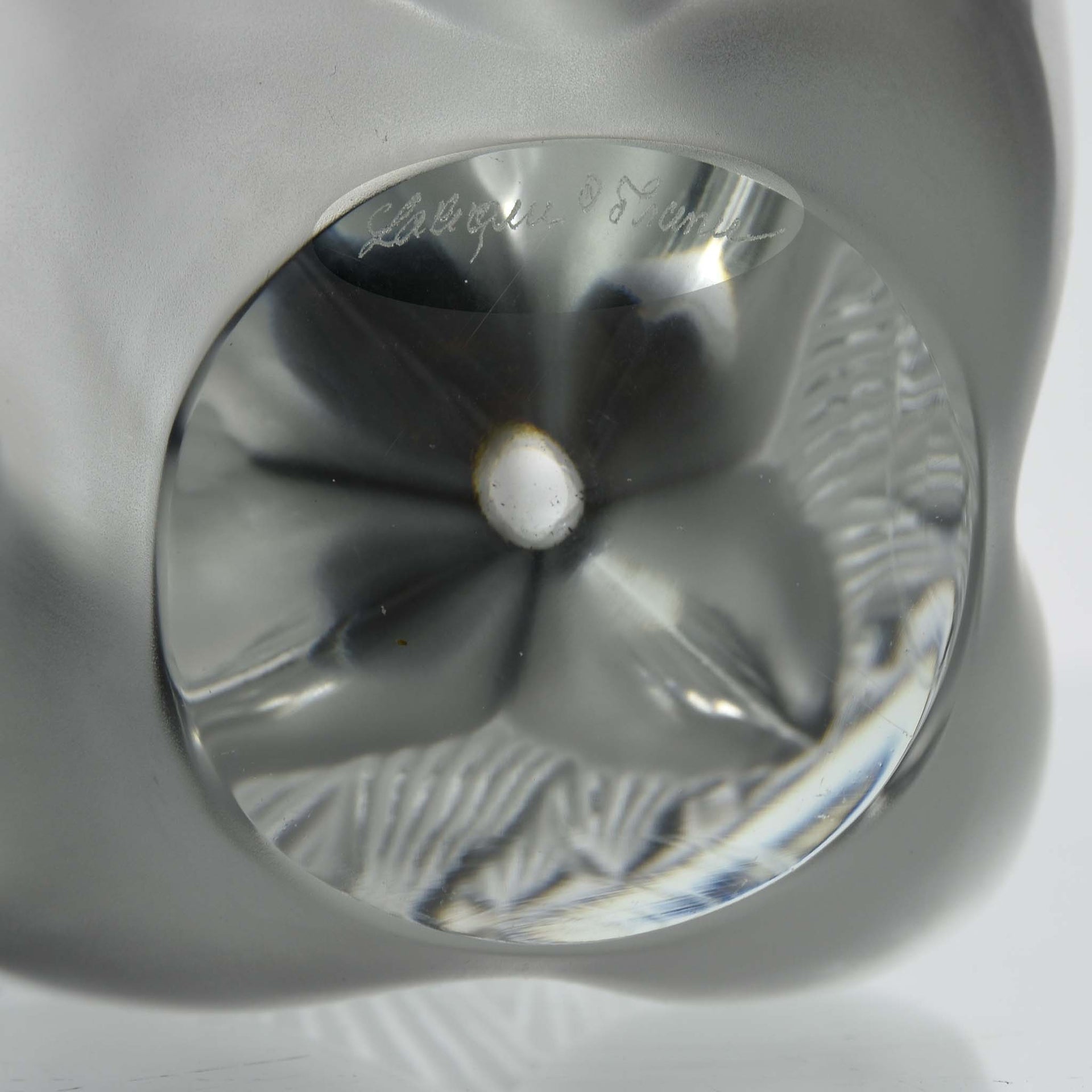 Lalique Espace Vase -  Marc Lalique - Hickmet Fine Arts 