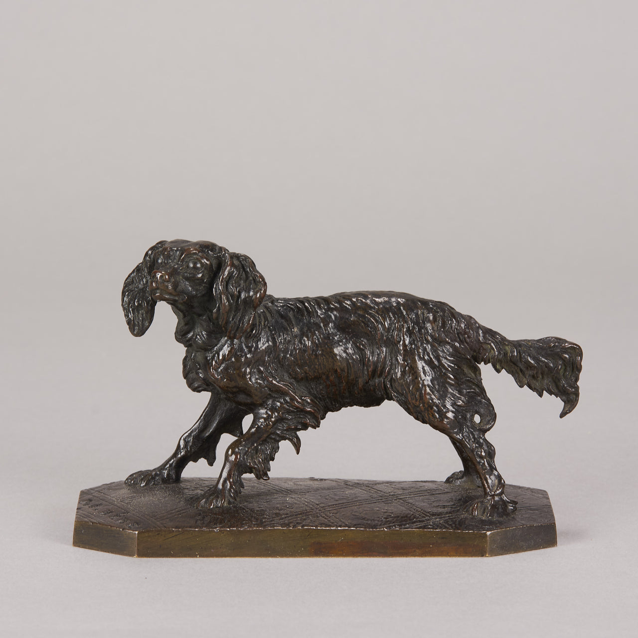 Mene Bronze Spaniel