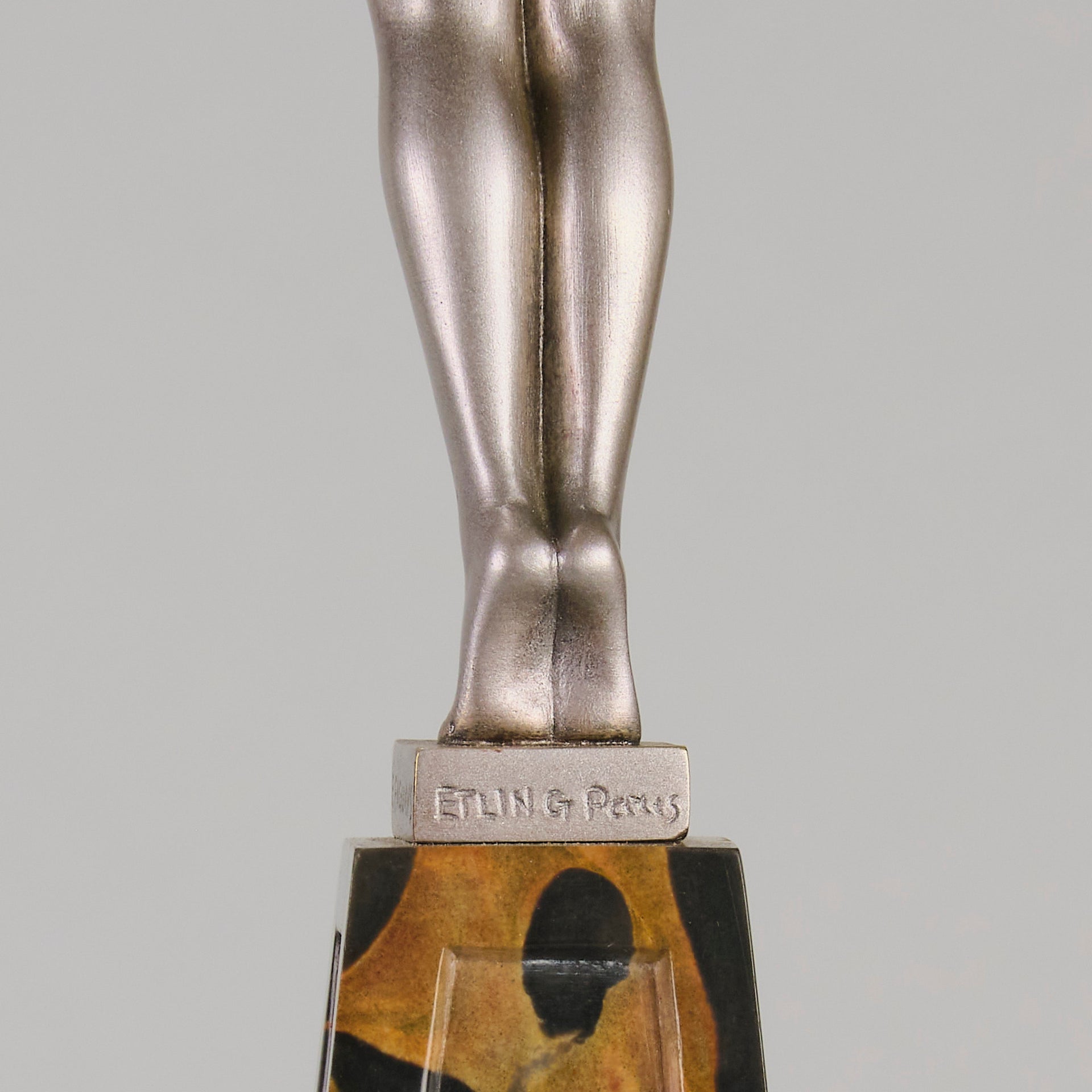 Messenger of Love - Pierre Le Faguays - Art deco figurines - Art Deco Sculpture - Bronze statues for sale - Bronze sculptures for sale - Art Deco Bronze - art deco bronze lady - Hickmet Fine Arts