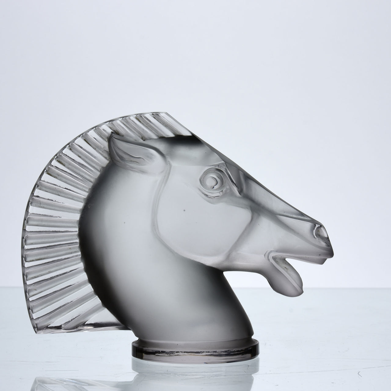 "Longchamps B" by René Lalique