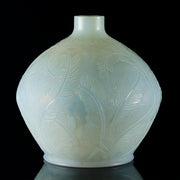 Plumes an exquisite early 20th Century French Art Deco opalescent glass vase by Rene Lalique with a striking floating feather design with a sky blue colour