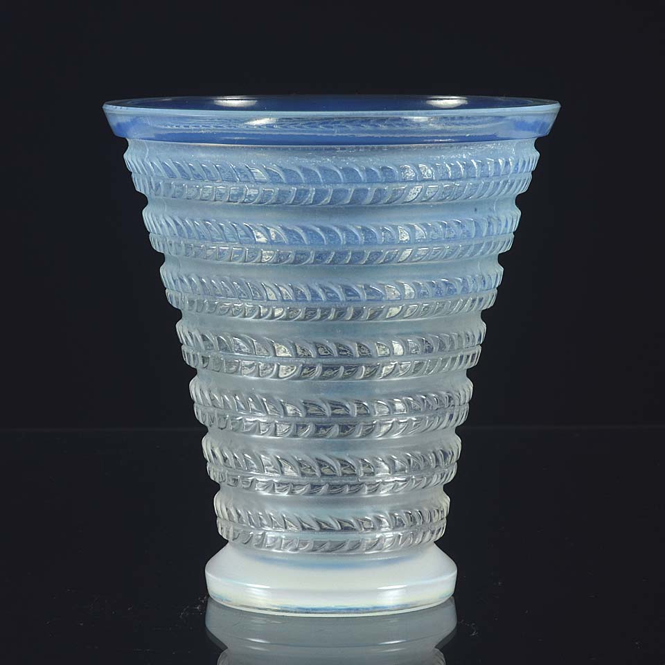 René Lalique Cytise Vase