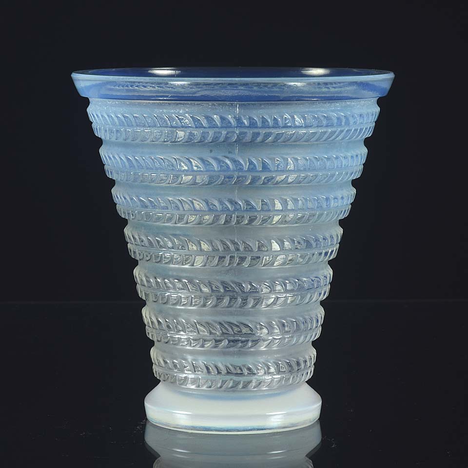 René Lalique Cytise Vase