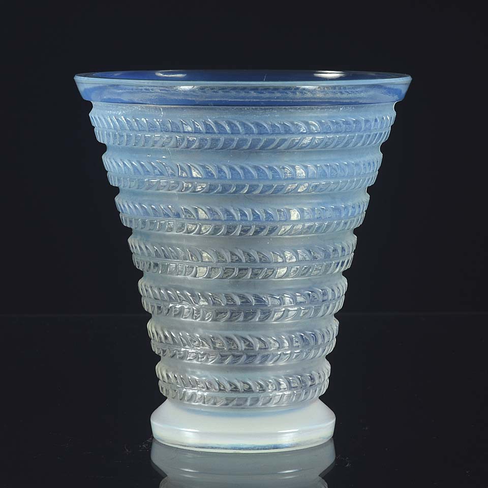 René Lalique Cytise Vase