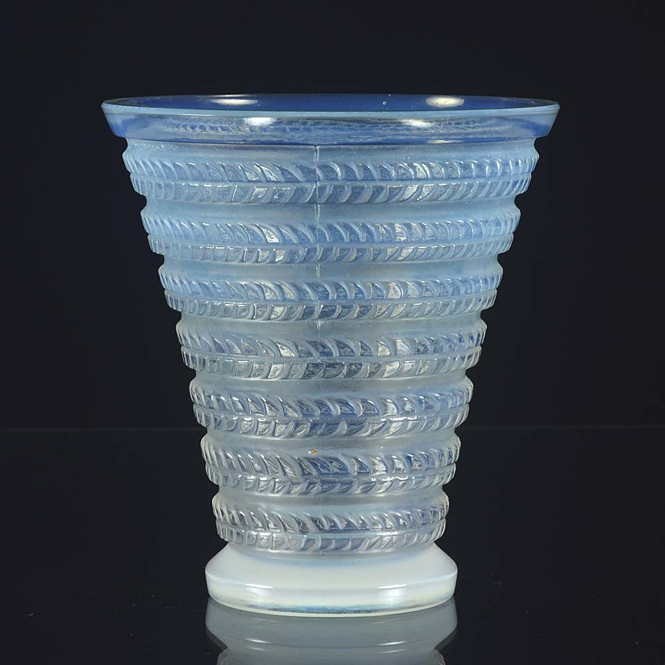 René Lalique Cytise Vase