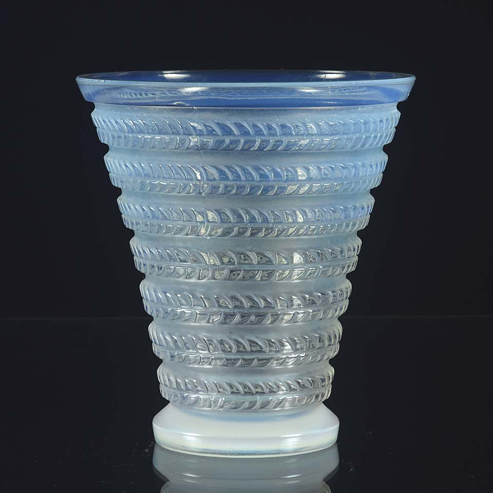 René Lalique Cytise Vase