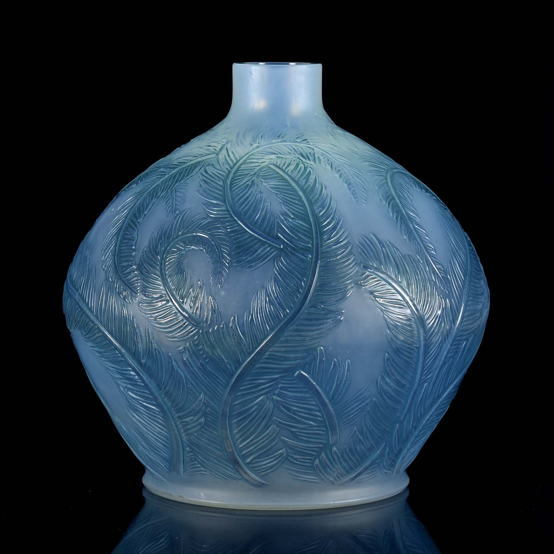 Rene Lalique Plumes - Lalique Plumes Vase - Hickmet Fine Arts