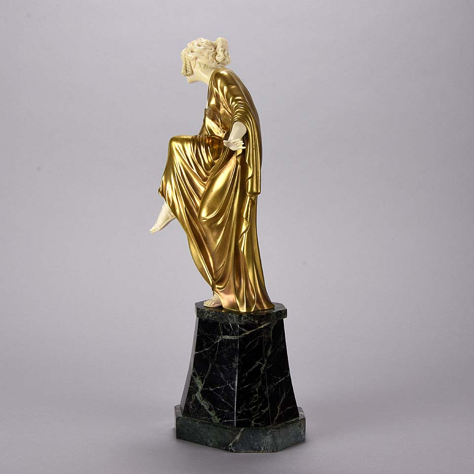 “Tanzerin” by Boehm-Henes