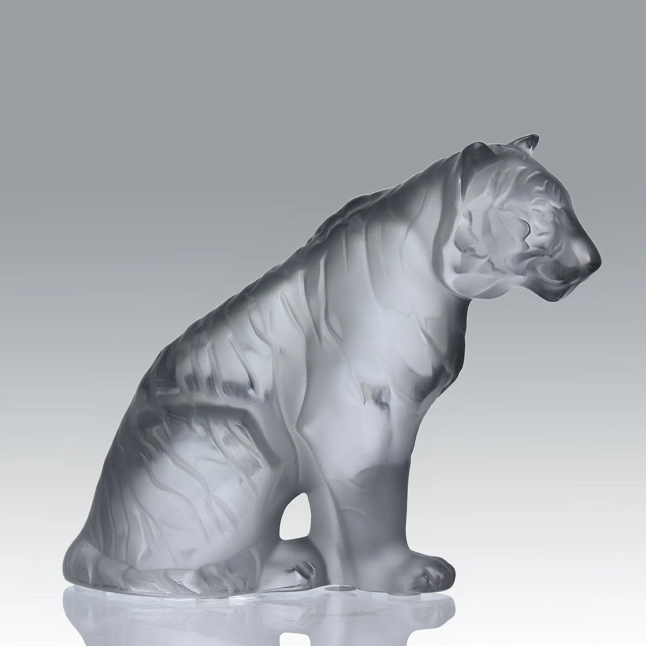 "Tigre Assis" by Lalique