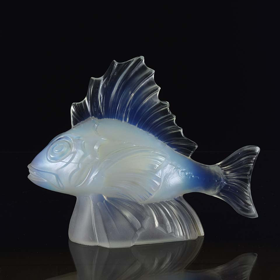 Opalescent Verlys Glass Fish 