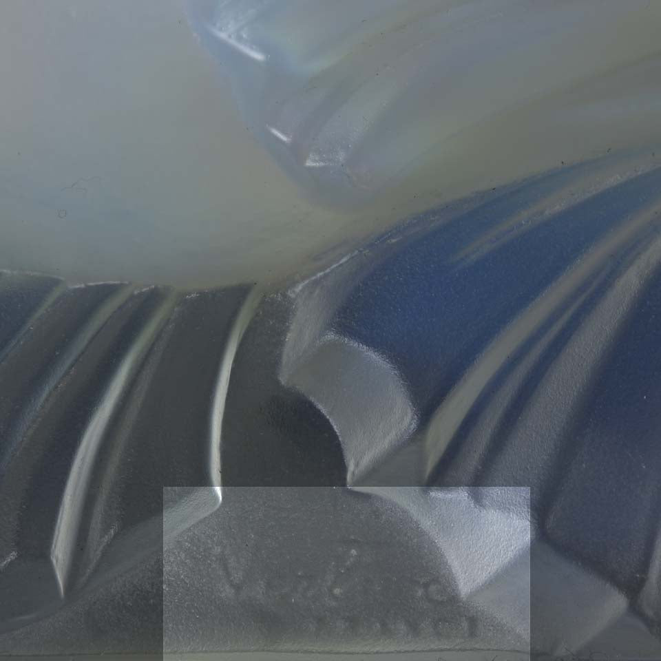 Opalescent Verlys Glass Fish 