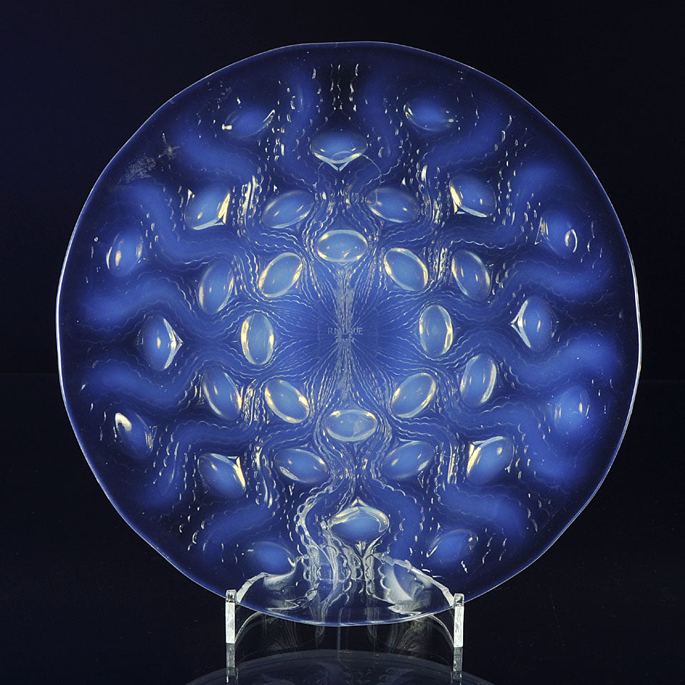 "Bulbes Plate" by René Lalique