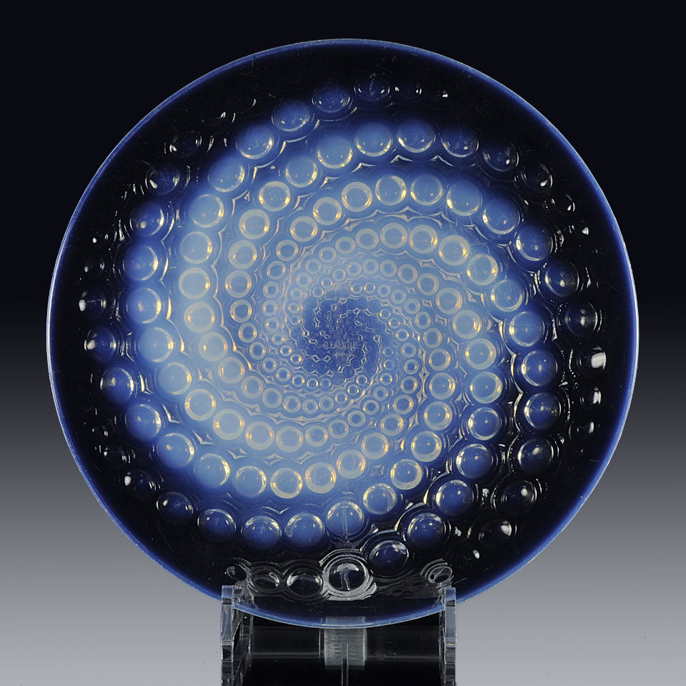 "Volutes Assiette" by René Lalique